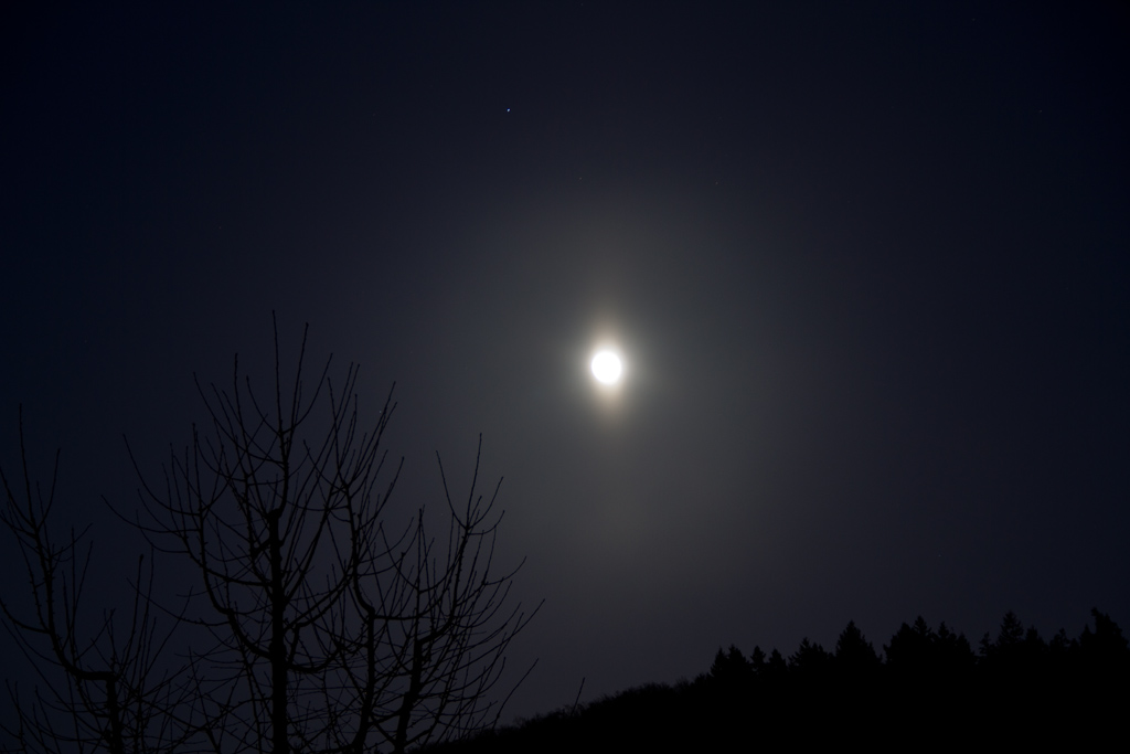 obere und untere Lichtsule am Mond | 04.03.2015
