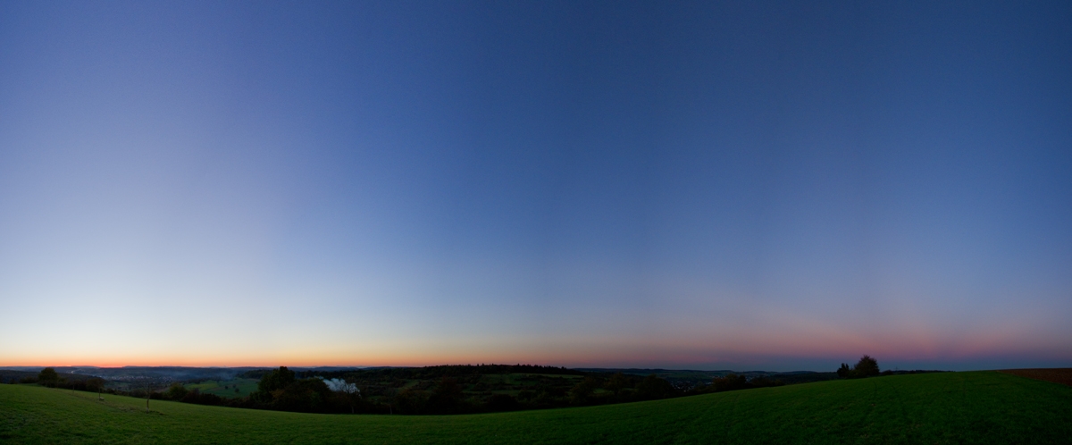200 Panorama Erdschattenbogen - Sonnenuntergangspunkt | 18.10.2014