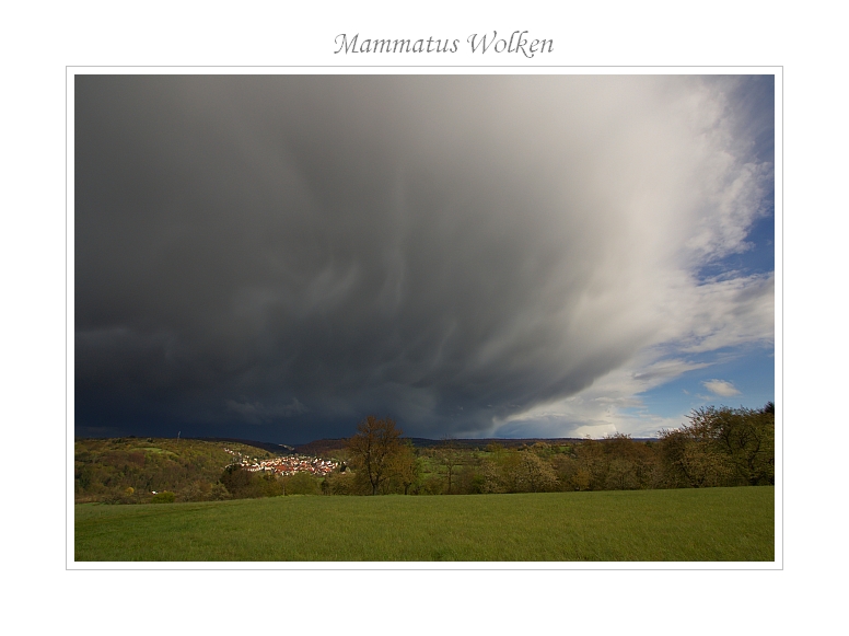 Mammatus Wolken 22.04.2012