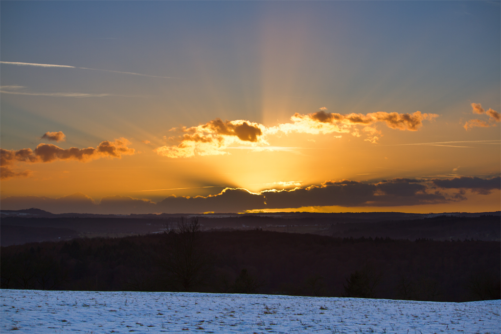 Sonnenuntergang und Crepuscularstrahlen | 08.02.2015