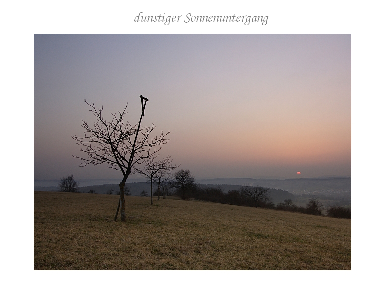 dunstiger Sonnenuntergang 13.03.2012