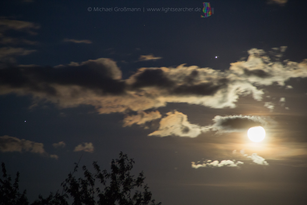 irisierender Mond, Jupiter mit Monden und Saturn | 05.07.2020