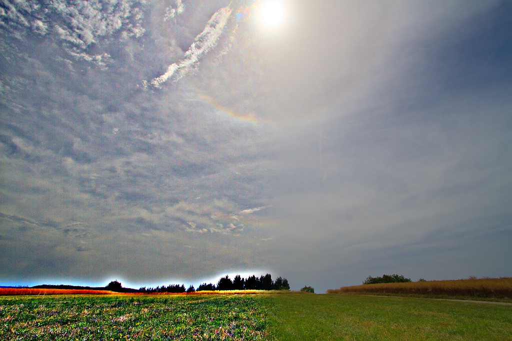 22 Ring, schwacher Zirkumhorizontalbogen 04.07.2014